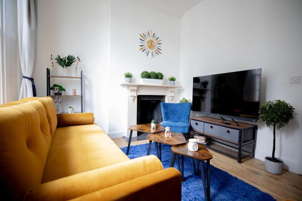 Perfect Location 4Bed 2 Bath Spacious Apartment London Eksteriør billede