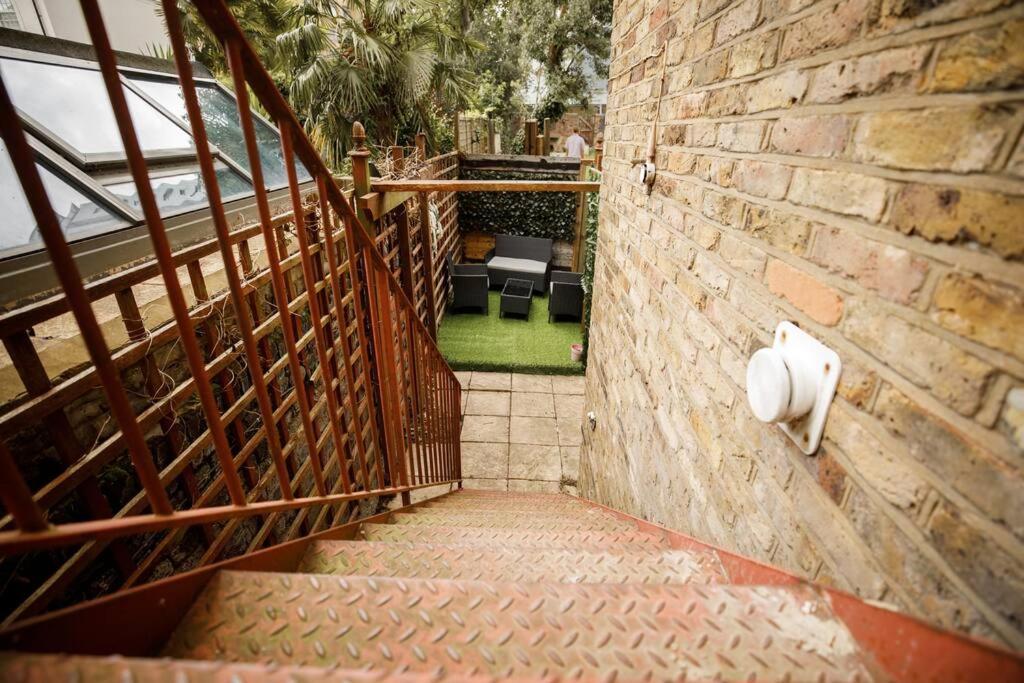 Perfect Location 4Bed 2 Bath Spacious Apartment London Eksteriør billede